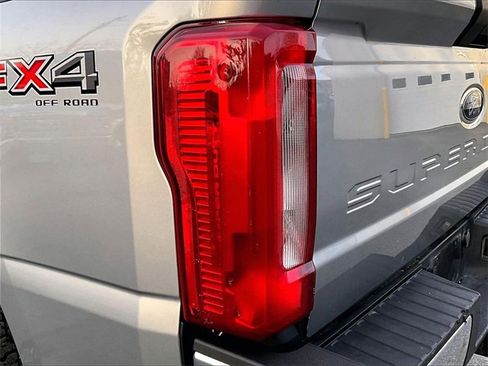 Used 2023 Ford F250 XL w/ FX4 Off-Road Package image 29