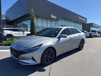 Certified 2022 Hyundai Elantra SEL w/ Convenience Package