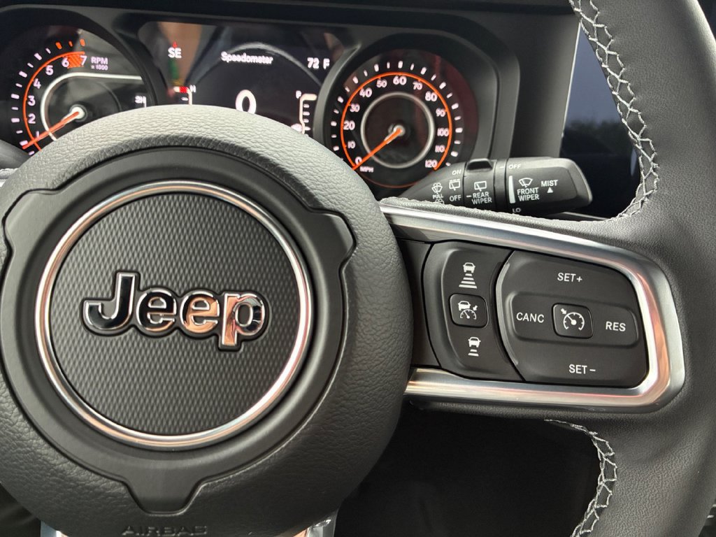 New 2027 Jeep Wrangler Unlimited Sahara AWD/4WD image 12