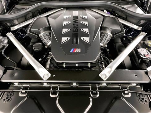 New 2026 BMW X5 M60i w/ Executive Package image 15