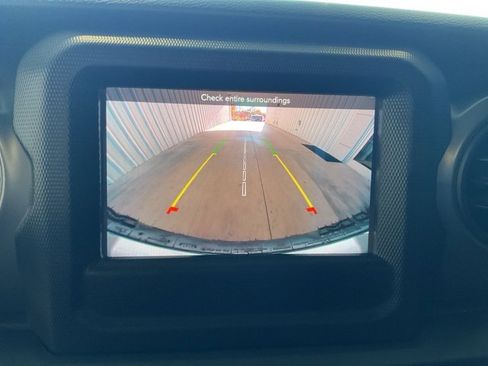 Used 2022 Jeep Wrangler Unlimited Sport image 13