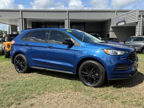 Certified 2022 Ford Edge SE w/ Black Appearance Package AWD/4WD image 2