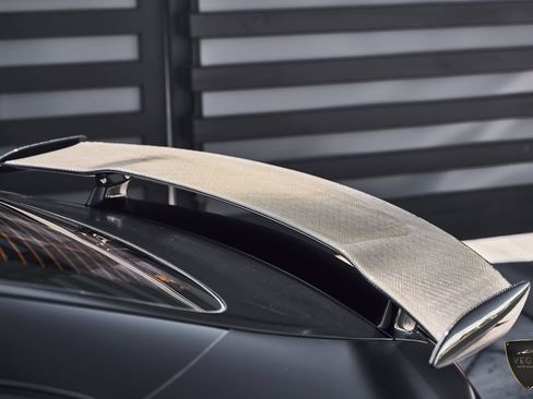Used 2018 Mercedes-Benz AMG GT R image 7