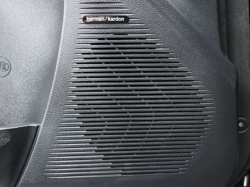 Used 2016 Dodge Challenger SRT w/ Technology Group RWD image 22