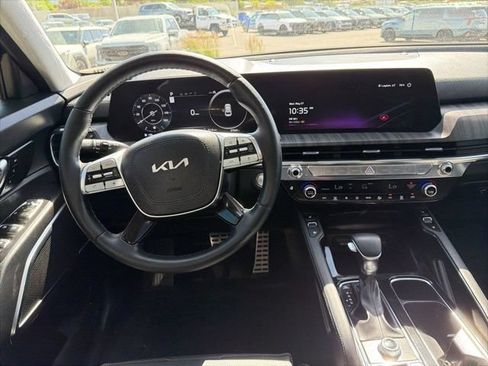 Used 2024 Kia Telluride SX Prestige w/ Towing Package AWD/4WD image 27