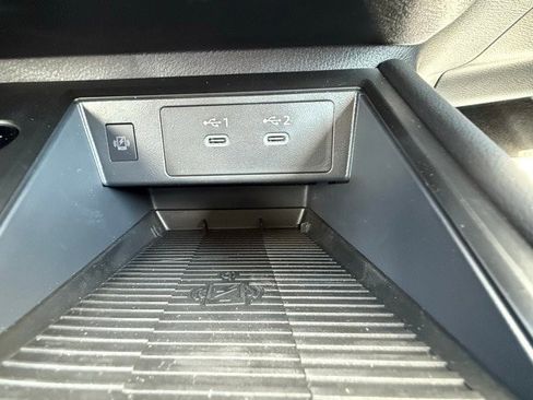 New 2025 Nissan Kicks SV w/ SV Premium Package image 30