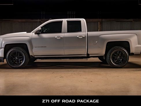 Used 2018 Chevrolet Silverado 1500 LT w/ All Star Edition AWD/4WD image 5