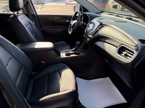 Used 2018 Chevrolet Equinox Premier image 18