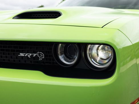 Used 2023 Dodge Challenger SRT Hellcat RWD image 13