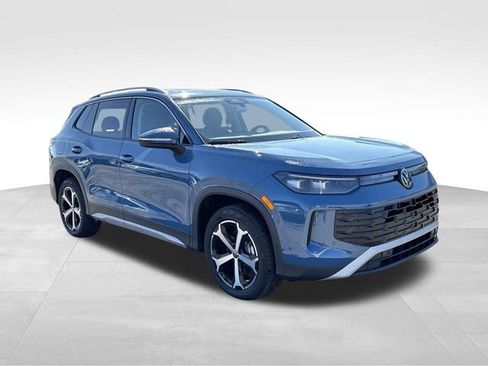 New 2026 Volkswagen Tiguan SE AWD/4WD image 7