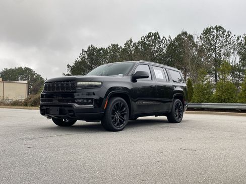 Used 2022 Jeep Grand Wagoneer Series II image 14