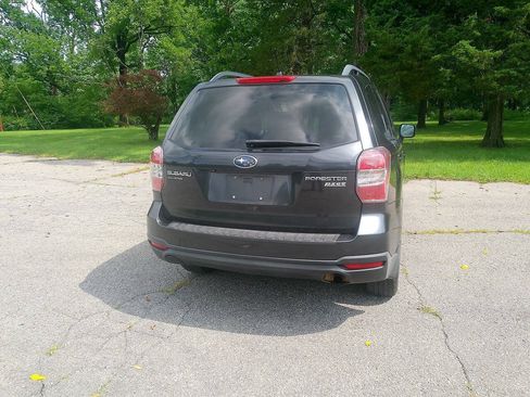Used 2015 Subaru Forester 2.5i Premium w/ All-Weather Package AWD/4WD image 11