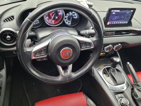 Used 2018 FIAT 124 Spider Abarth image 22