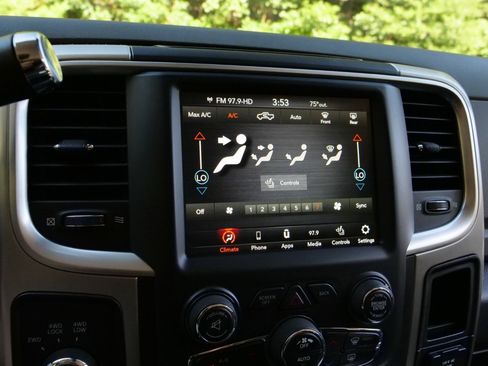 Used 2018 RAM 2500 Big Horn image 13