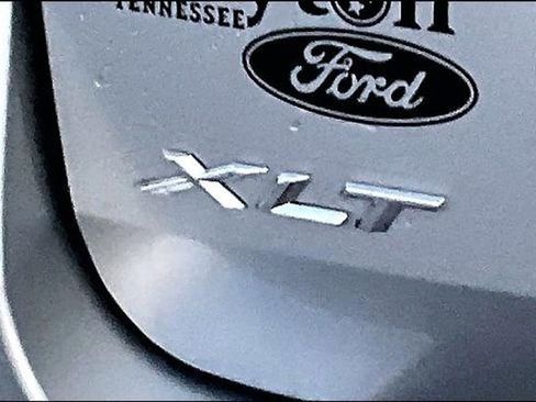 Used 2022 Ford Explorer XLT image 34