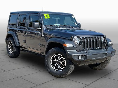 Used 2023 Jeep Wrangler Unlimited Sport AWD/4WD image 2