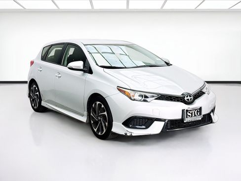 Used 2016 Scion iM FWD image 3