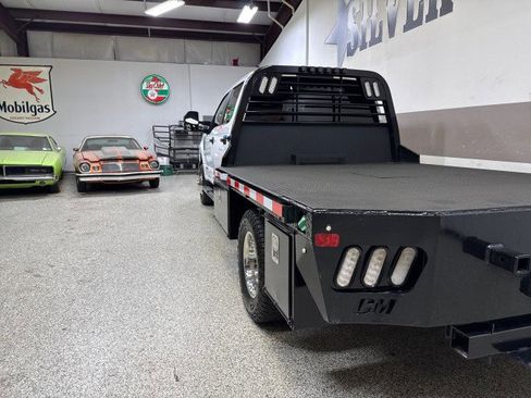 Used 2022 Ford F350 XL w/ Power Equipment Group image 9