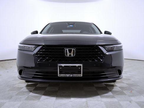 Used 2023 Honda Accord EX image 6