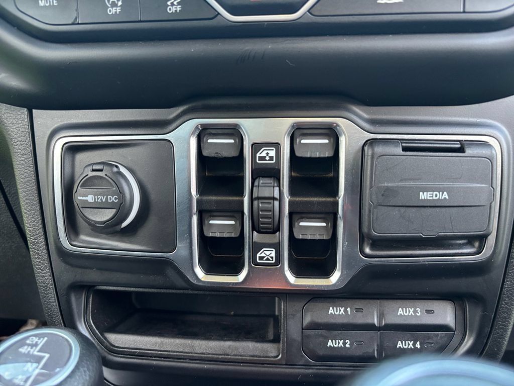 Used 2021 Jeep Gladiator Sport AWD/4WD image 27