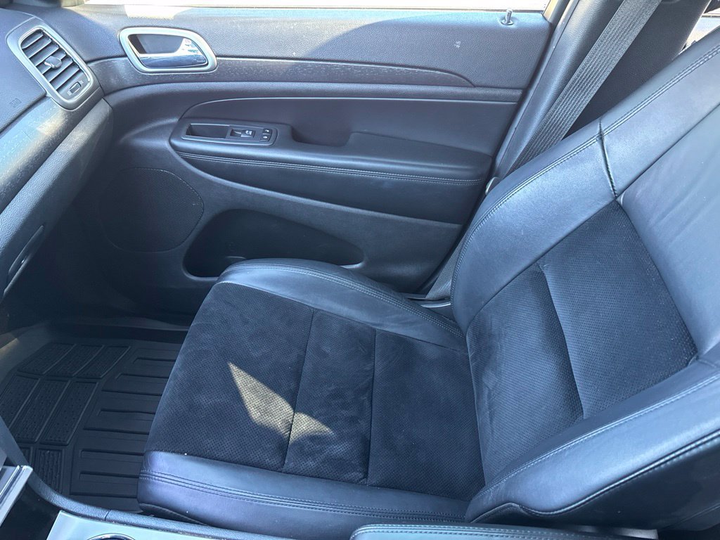 Used 2018 Jeep Grand Cherokee Altitude AWD/4WD image 21