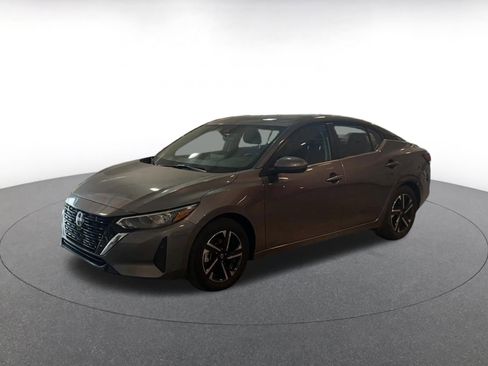 Used 2025 Nissan Sentra SV image 8
