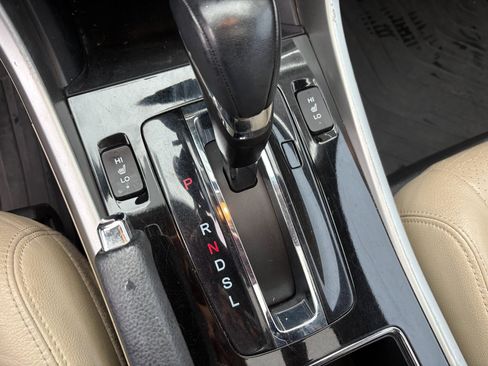 Used 2017 Honda Accord EX-L image 22