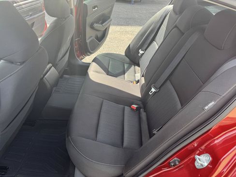 Used 2021 Nissan Altima 2.5 SV FWD image 13