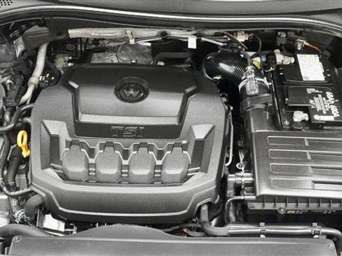 Used 2019 Volkswagen Tiguan S w/ Driver Assistance Package image 32