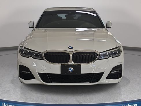 Used 2020 BMW 330i Sedan w/ M Sport Package RWD image 3