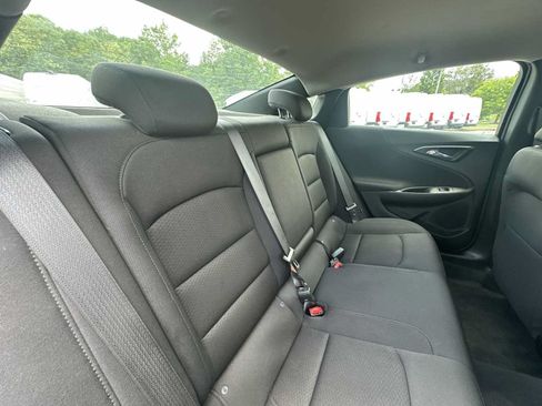 Used 2023 Chevrolet Malibu LT FWD image 22