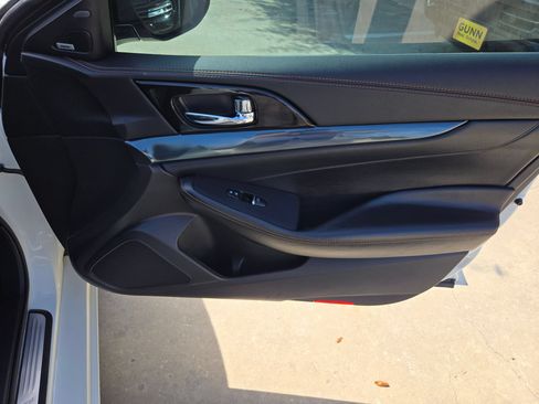 Used 2021 Nissan Maxima SR w/ Sport Mat Group FWD image 30