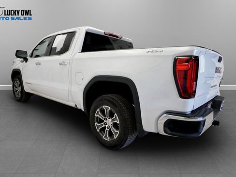 Used 2026 GMC Sierra 1500 SLT AWD/4WD image 9