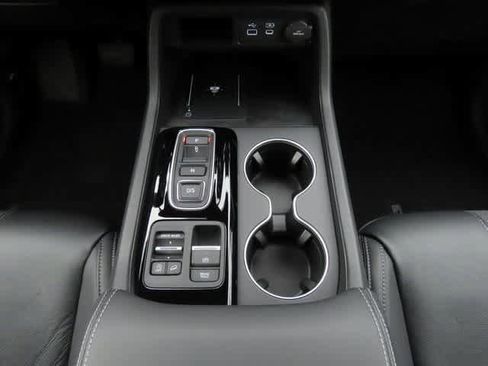 New 2025 Honda Pilot Touring image 25