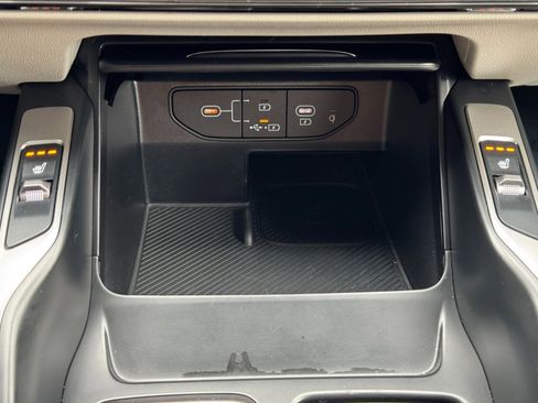 Used 2025 Kia Sorento EX w/ EX Panoramic Sunroof Package FWD image 28