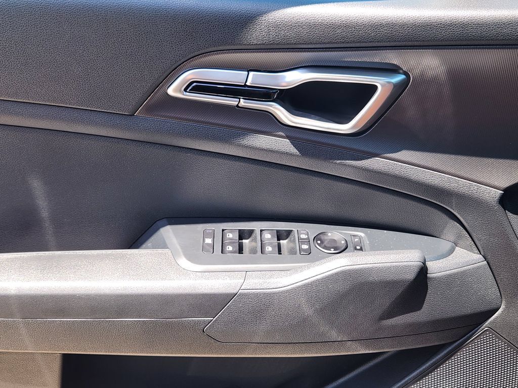 New 2027 Kia Sportage S FWD image 16