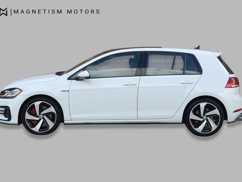 Used 2018 Volkswagen Golf 4-Door FWD image 3