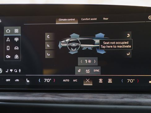 Certified 2025 Audi Q5 Premium w/ Convenience Package image 12