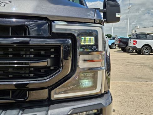 Used 2021 Ford F250 Lariat AWD/4WD image 10