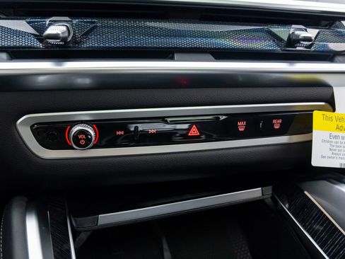 New 2026 BMW X6 xDrive40i w/ Executive Package image 23