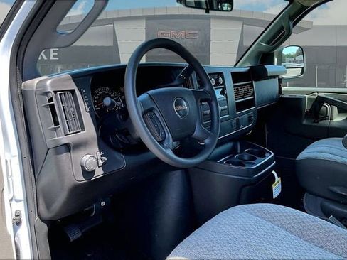 New 2026 GMC Savana 3500 RWD image 7