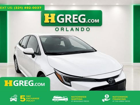 Used 2024 Toyota Corolla LE FWD image 1