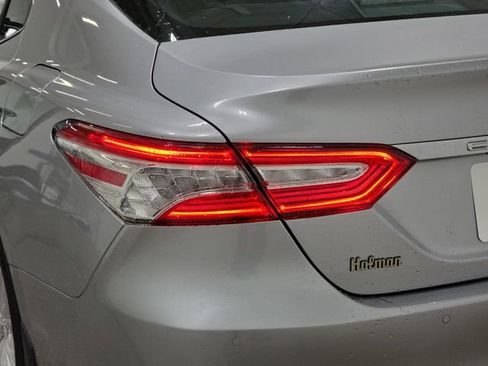 Used 2018 Toyota Camry XLE w/ Driver Assist Package FWD image 34