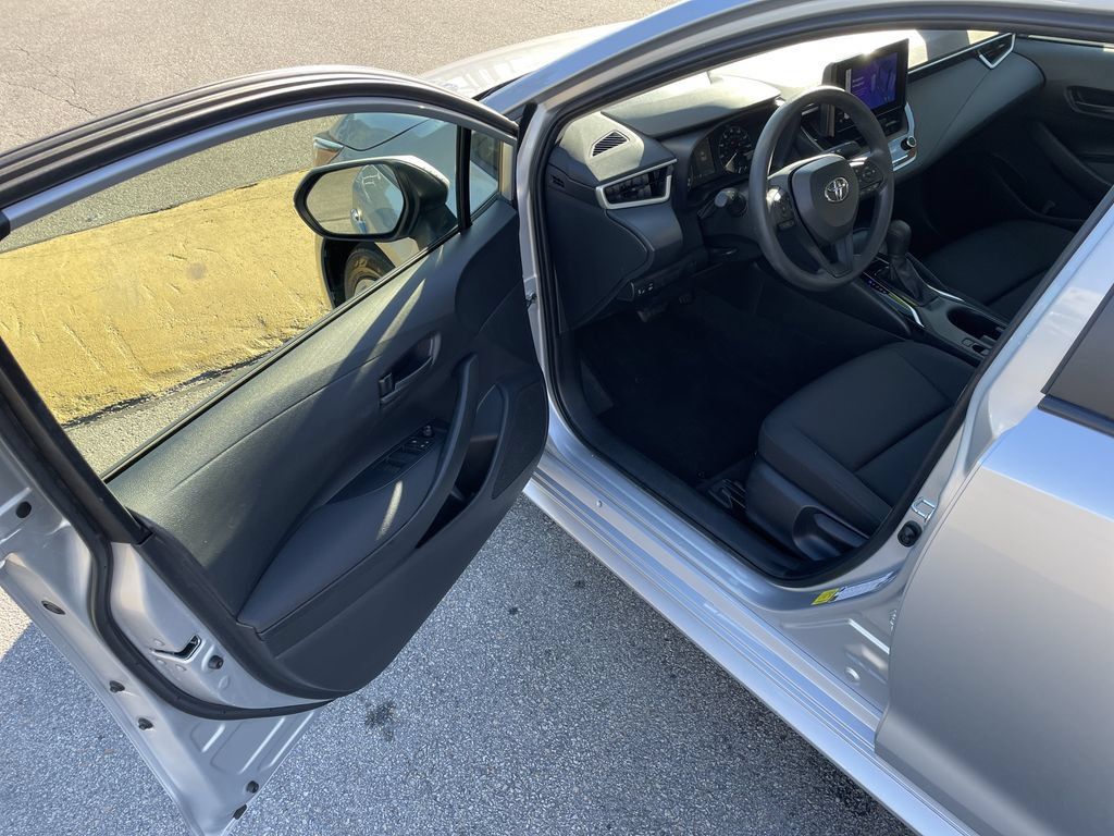 Used 2024 Toyota Corolla LE FWD image 14