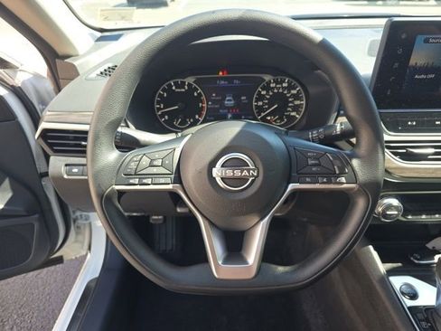 New 2026 Nissan Altima 2.5 SV w/ SV Special Edition Package FWD image 17