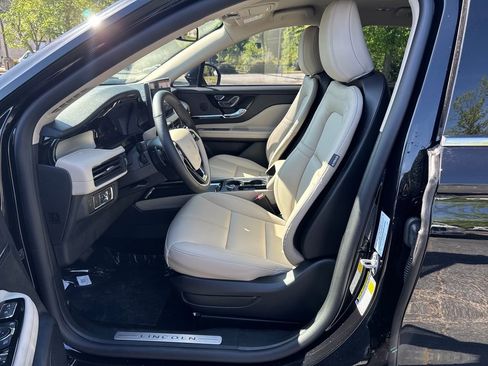 New 2026 Lincoln Corsair Premiere image 23