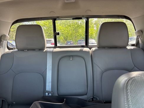 Used 2019 Nissan Frontier SL AWD/4WD image 30