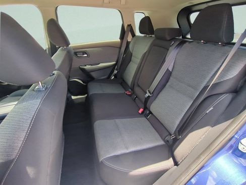 Used 2023 Nissan Rogue SV AWD/4WD image 10