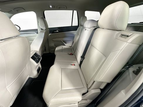 Used 2023 Volkswagen Atlas SE image 24