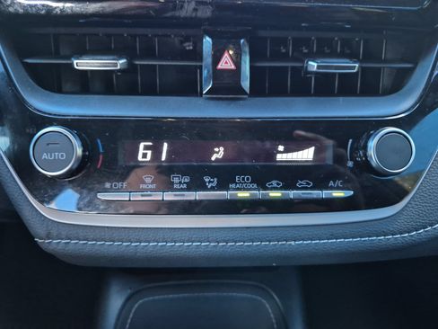 Used 2023 Toyota Corolla SE FWD image 16